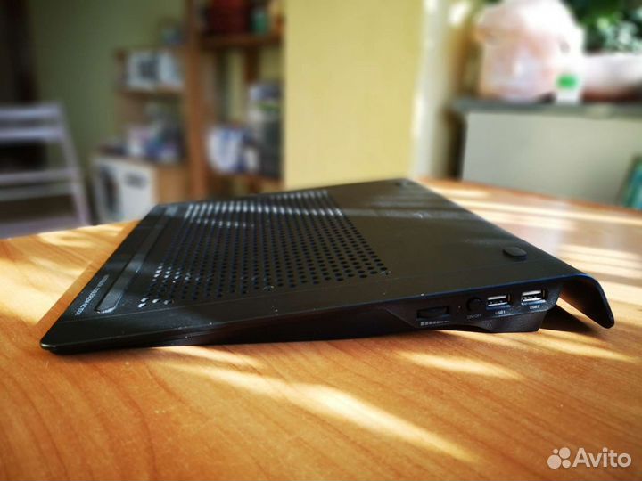 Подставка для охлаждения ноутбука