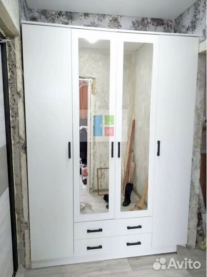 Шкаф распашной