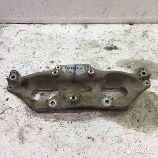 Балка поперечная Хонда