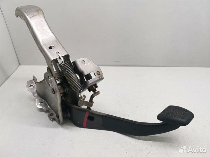 Педаль тормоза Toyota Rav4 CA40 2.0 2018