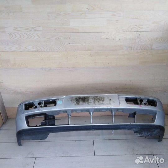 Бампер передний Volkswagen Passat B4