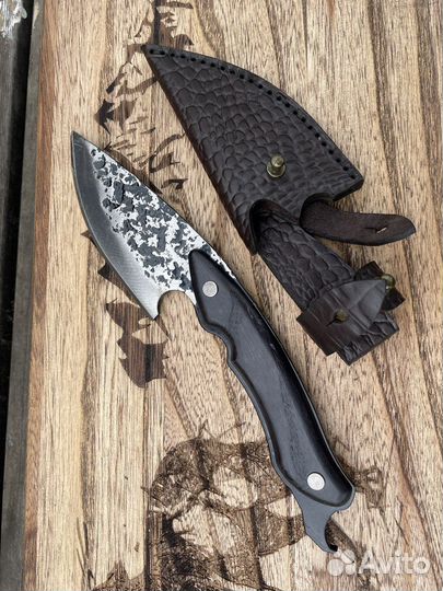 Шкуросьемный нож охотника 