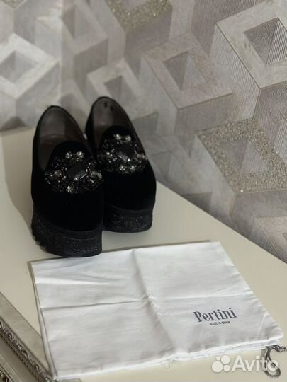 Обувь женская pertini