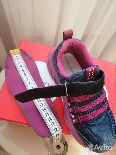 Кроссовки для девочки, 29р