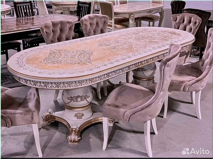 Кухонный стол