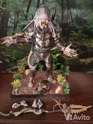 Фигурка neca predator alpha