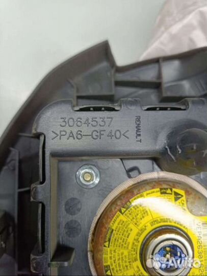 Подушка безопасности водителя Рено Логан 1