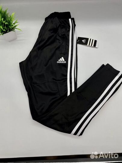 Спортивные штаны adidas