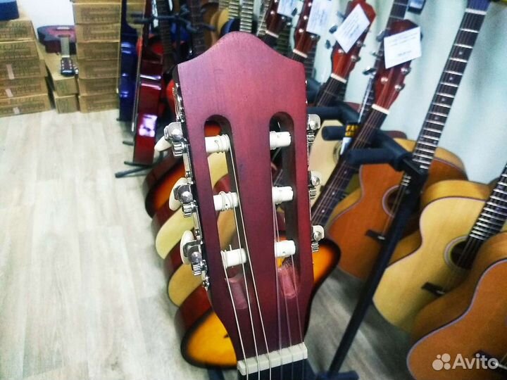 Классическая гитара Belucci 3825 матовая