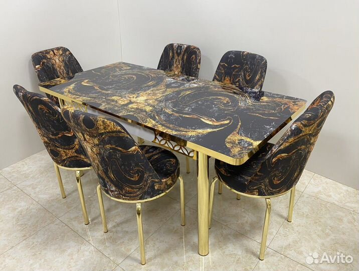 Раскладной стол и стулья