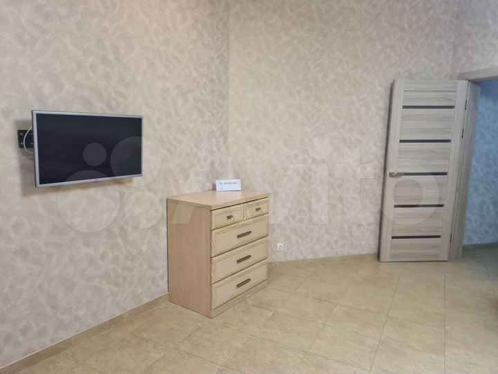 2-к. квартира, 74 м², 1/4 эт.