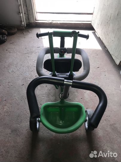 Детский велосипед трехколесный с ручкой