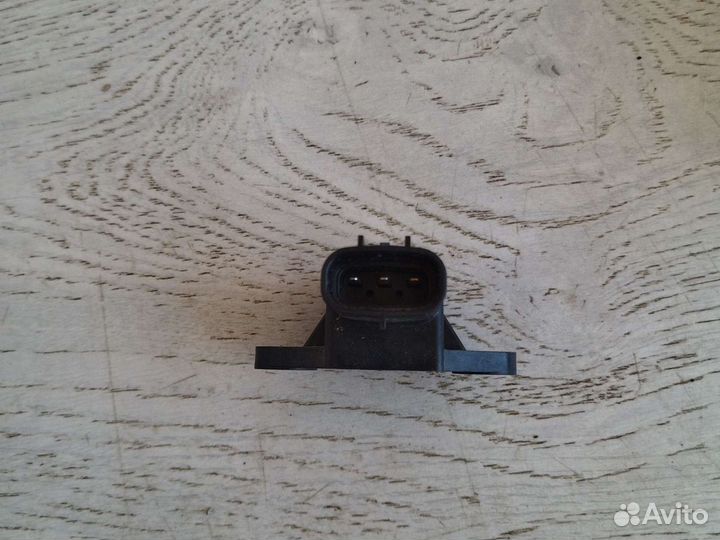 Датчик ускорения Lexus LX 570