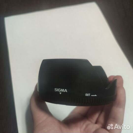 Бленда Sigma для объектива