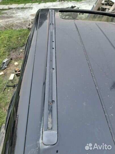 Молдинг крыши на Porsche Cayenne