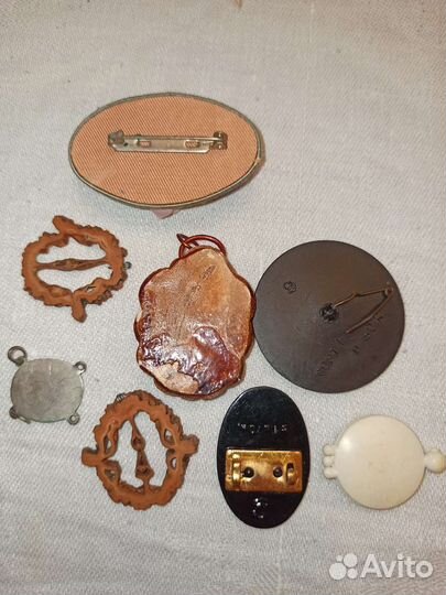 Броши, пряжки, подвески винтаж
