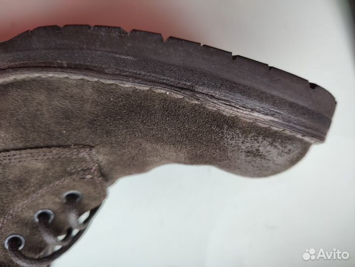 Продаю новые утеплённые женские ботинки К.Пазолини