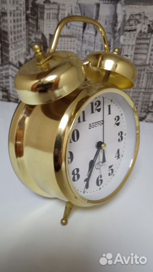 Часы-будильник