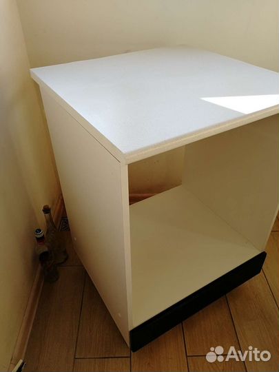 Шкаф кухонный