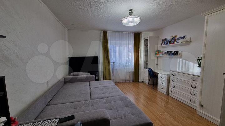 2-к. квартира, 42,3 м², 1/15 эт.