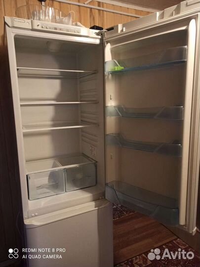Холодильник 