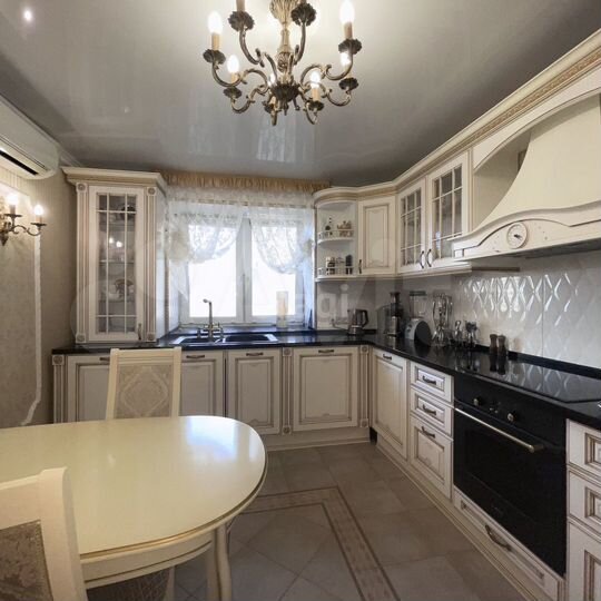 3-к. квартира, 80,4 м², 8/14 эт.