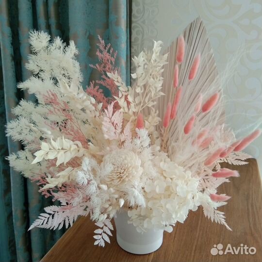 Сухоцветы в кашпо. Букет