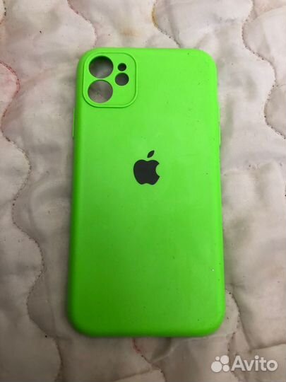 Чехлы для iPhone 11