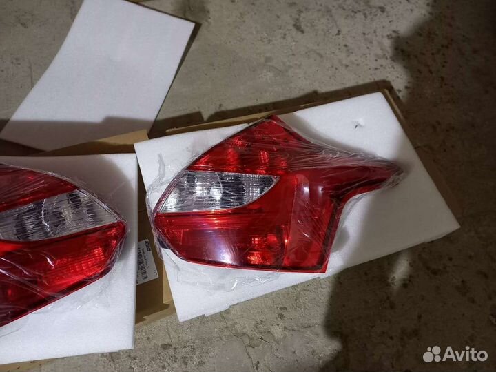 Ford focus 3 хэтчбек задний левый правый фонарь