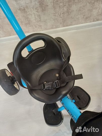 Трехколесный велосипед с родительской ручкой