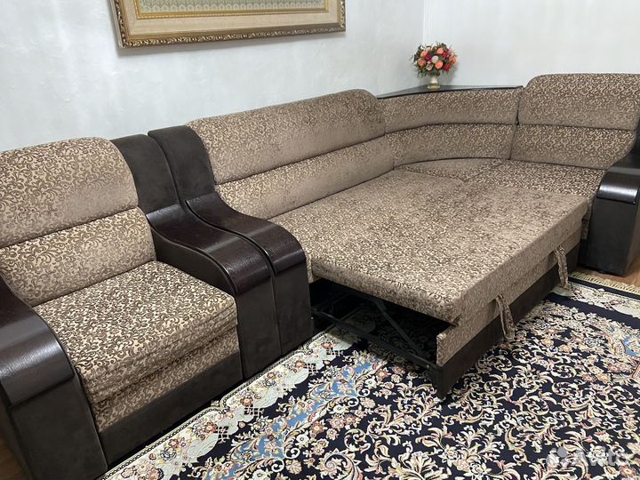 Большой угловой диван раскладной бу
