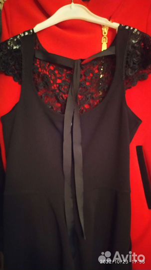 Комбинезон нарядный миниатюрной девушки