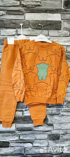 Распродаю. Костюм на мальчика. Турция. 104