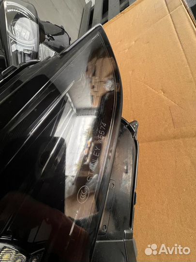 Фара левая правая Мазда сх30 сх-30 оригинал