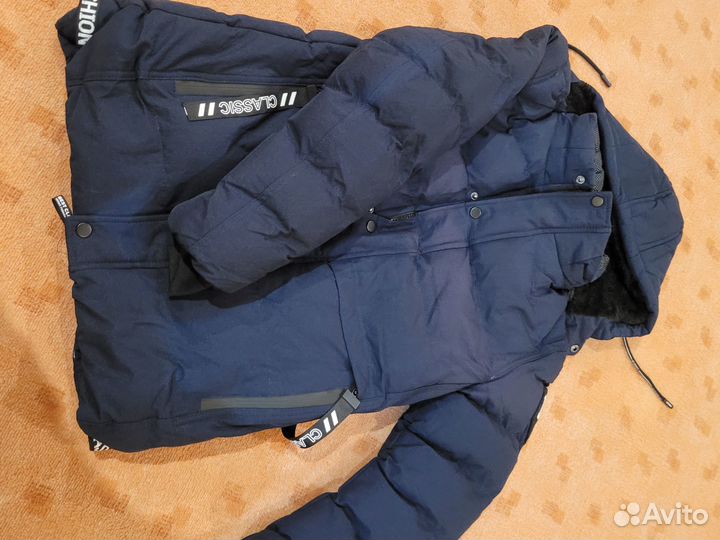 Продам зимнюю куртку, новую размер 152