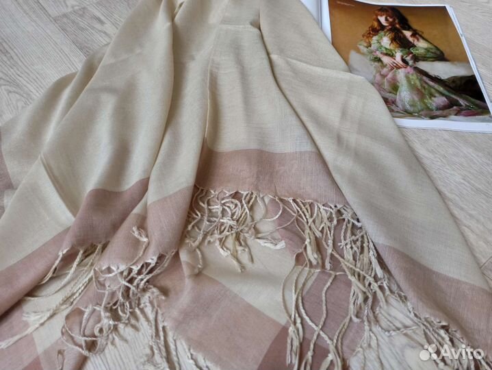 Большой бежевый платок 115/115 Хлопок