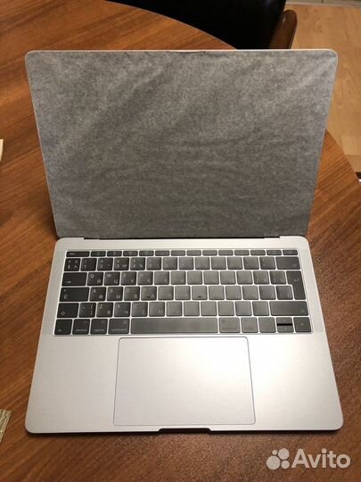 Macbook pro 13 retina 2018