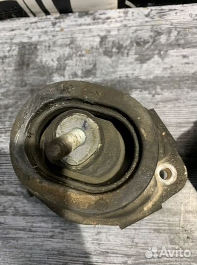 Опоры двигателя BMW X5 E53