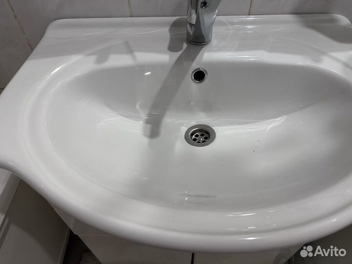 Тумба для ванной с раковиной