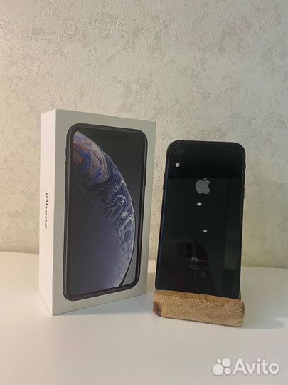iPhone Xr, 64 ГБ