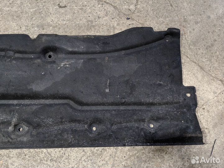 Защита днища правая Volkswagen Passat B7 2011