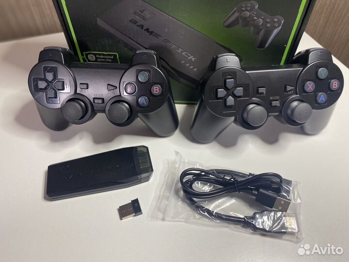 Игровая приставка геймстик 64Гб 10000 ретро игр