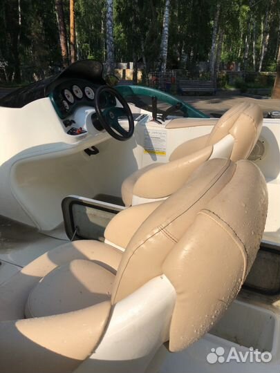 Катер BRP Sea Doo Bombardier 1800