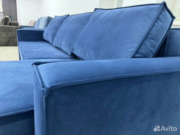 Диван угловой универсальный