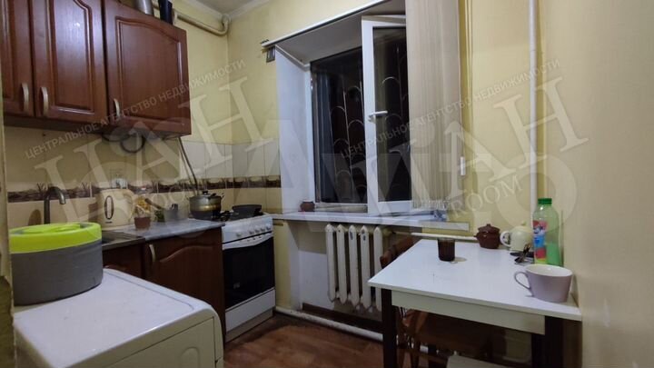 3-к. квартира, 40,7 м², 1/3 эт.