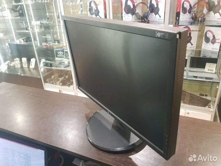 Монитор LG Flatron L204wt дефект