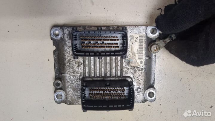 Блок управления двигателем Opel Corsa D, 2009