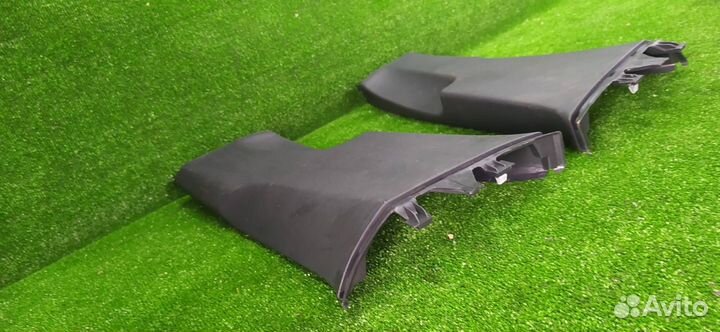 Обшивки стойки крыши пара Volkswagen Passat B7