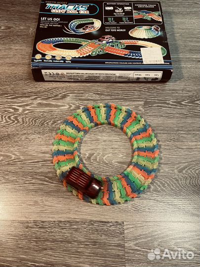 Гибкий трек с машинкой