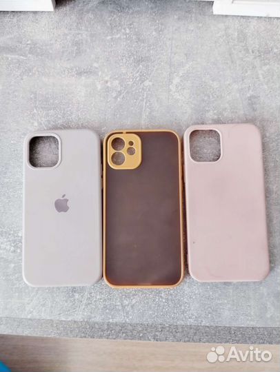 Чехлы на айфон 12